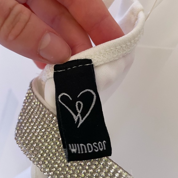 Worn Once - Picture 3 of 3